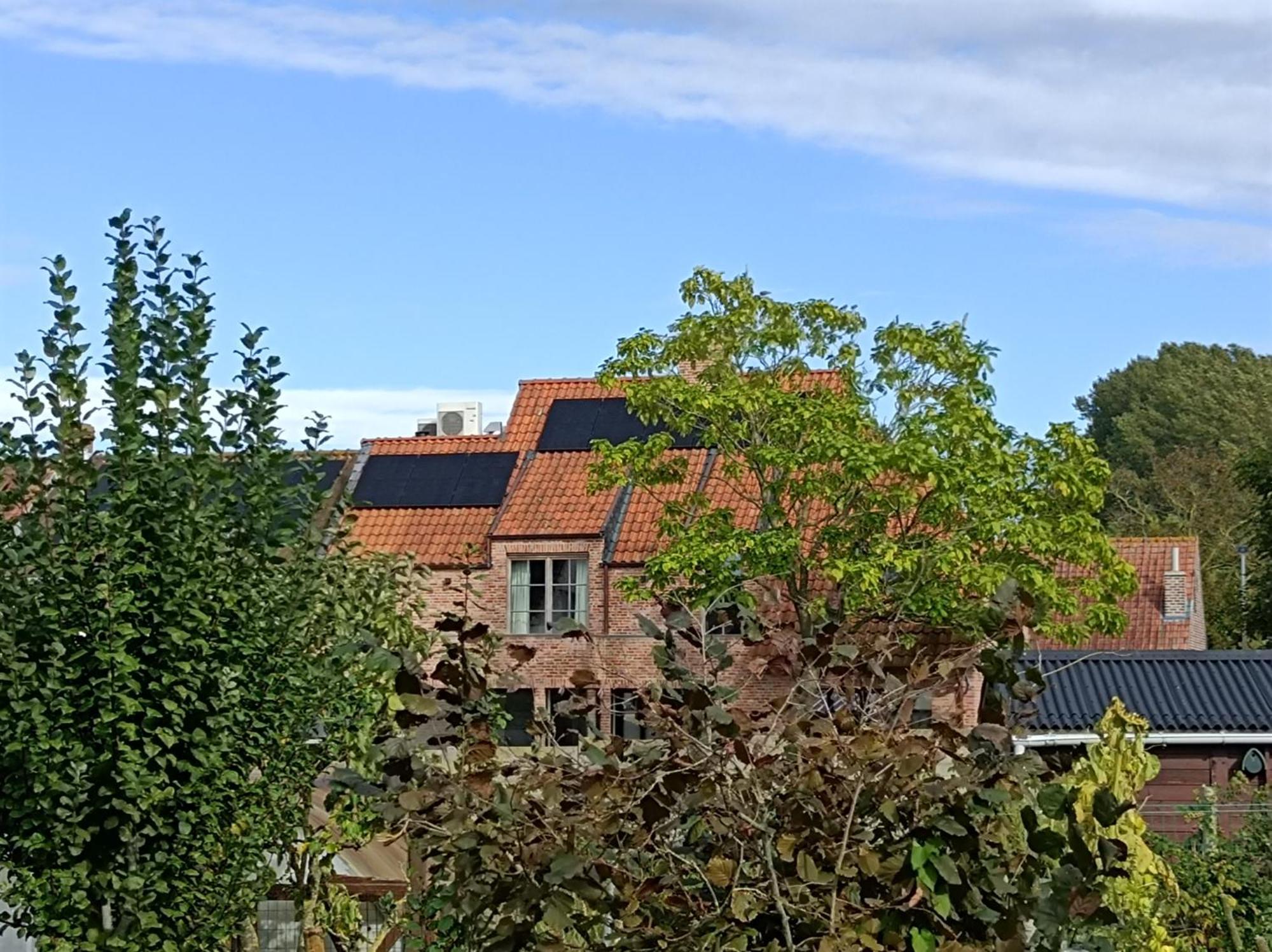 Huyze Vinteling Bed & Breakfast อีปส์ ภายนอก รูปภาพ